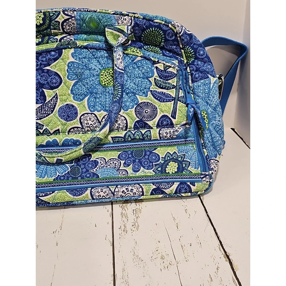 Vera Bradley Doodle Daisy Tote Duffle Weekender Laptop Travel Bag